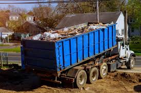 Best Yard Waste Removal  in Carlyle, IL